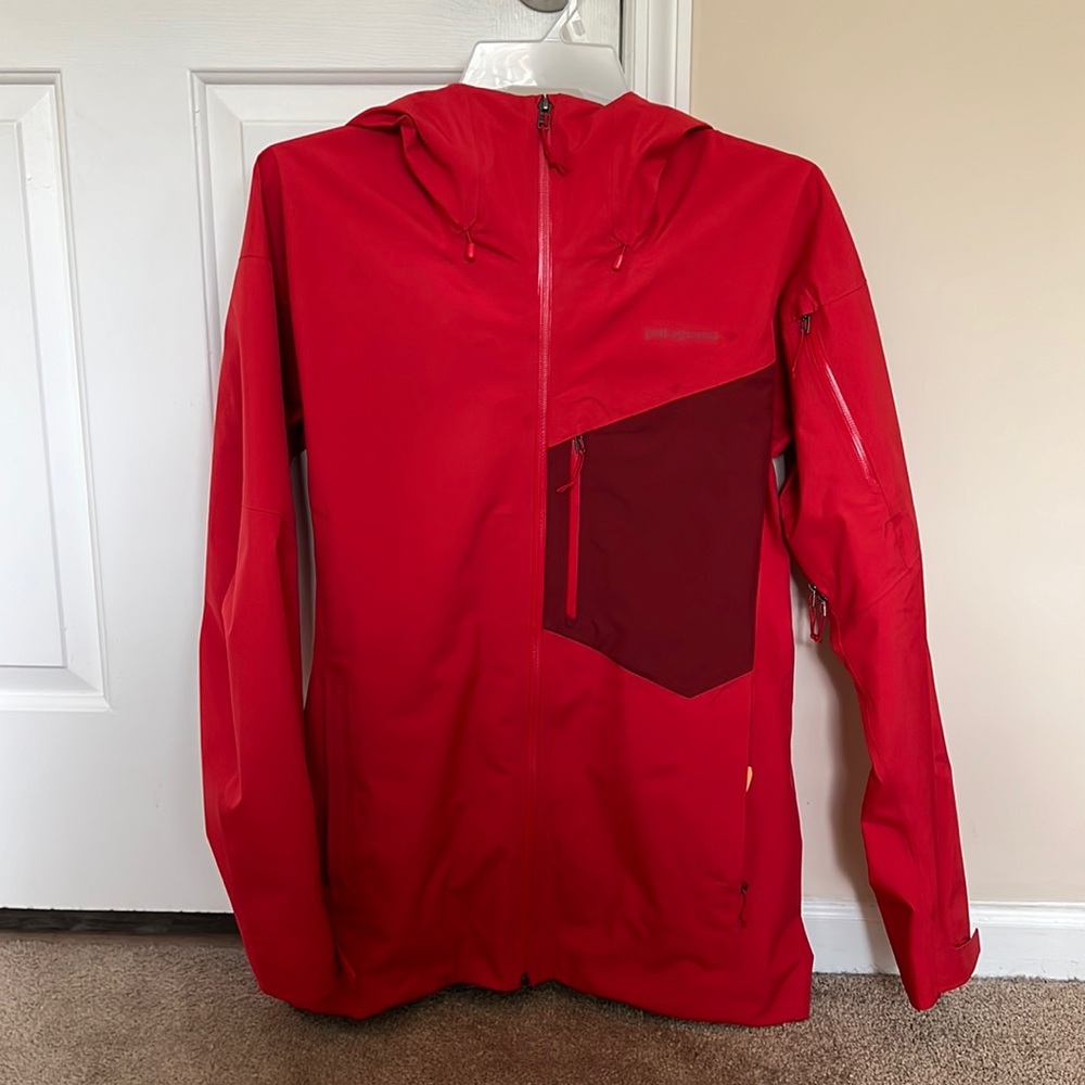Men’s red medium Patagonia ski wind breaker zip jacket.